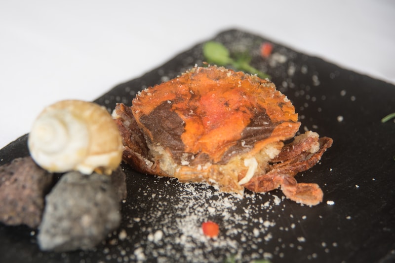 Deep-fried Soft Shell Crab in Shaoxing Wine酥炸花雕軟殼蟹 Harbour Restaurant - The Harbourview - 灣景廳 - 灣景國際 OKiBook Hong Kong Restaurant Booking 7