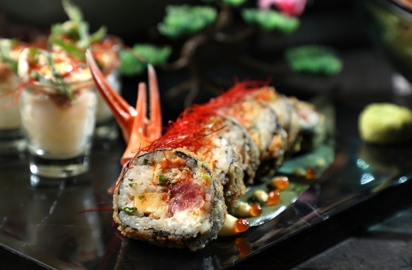Yamm - The Mira Hong Kong  - OKiBook Hong Kong and Macau  Restaurant Buffet booking 餐廳和自助餐預訂香港和澳門 Crab Sushi
